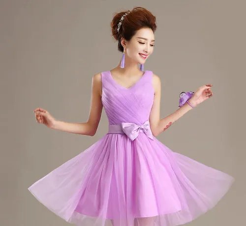 伴娘礼服出租多少钱  伴娘服在哪里租