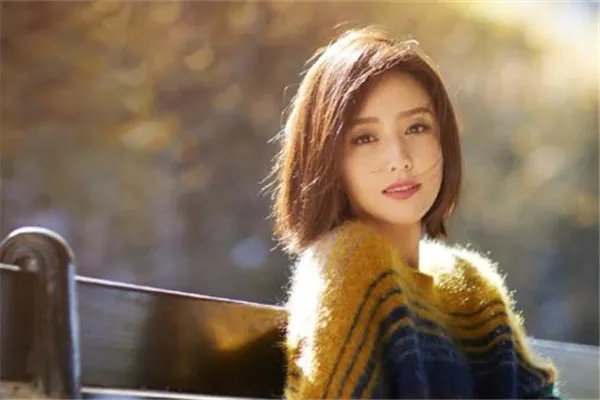 《三十而已》开播8.1分，当初辞演的佟丽娅现在心情如何？