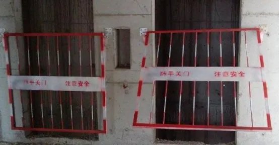 安装电梯防护门要注意什么问题呢?