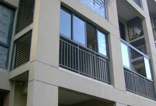 谁说阳台越大越好？实用才是王道！