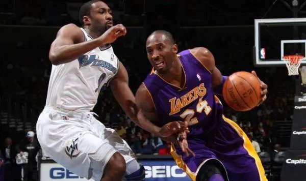 科比单场最高得分是81分,那他单场最低得分又是多少?