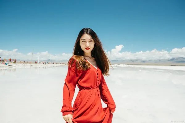 淘宝上的原创设计女装店铺,有哪些好的值得推荐一下的吗?