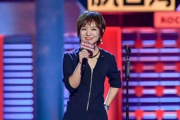 程璐和思文离婚的征兆是程璐在上台表演时就有端倪了吗?