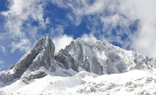 在云南拍婚纱照要多少钱 云南4个适合拍婚纱的地方