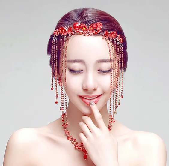 2016新娘发型有哪些 教你如何做漂亮新娘发型