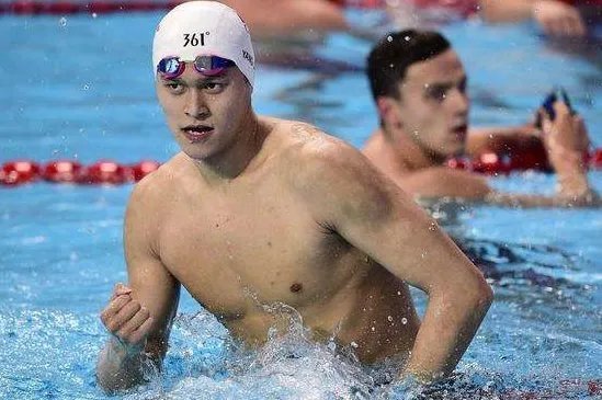 孙杨晋级八百米自由泳决赛，霍顿是不是又打算给全国人民下跪了？