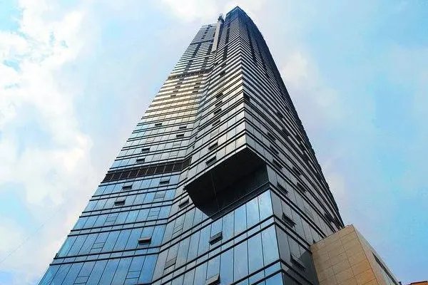 男子因微信被封坠亡,男子色聊被封,为啥理直气壮找腾讯?